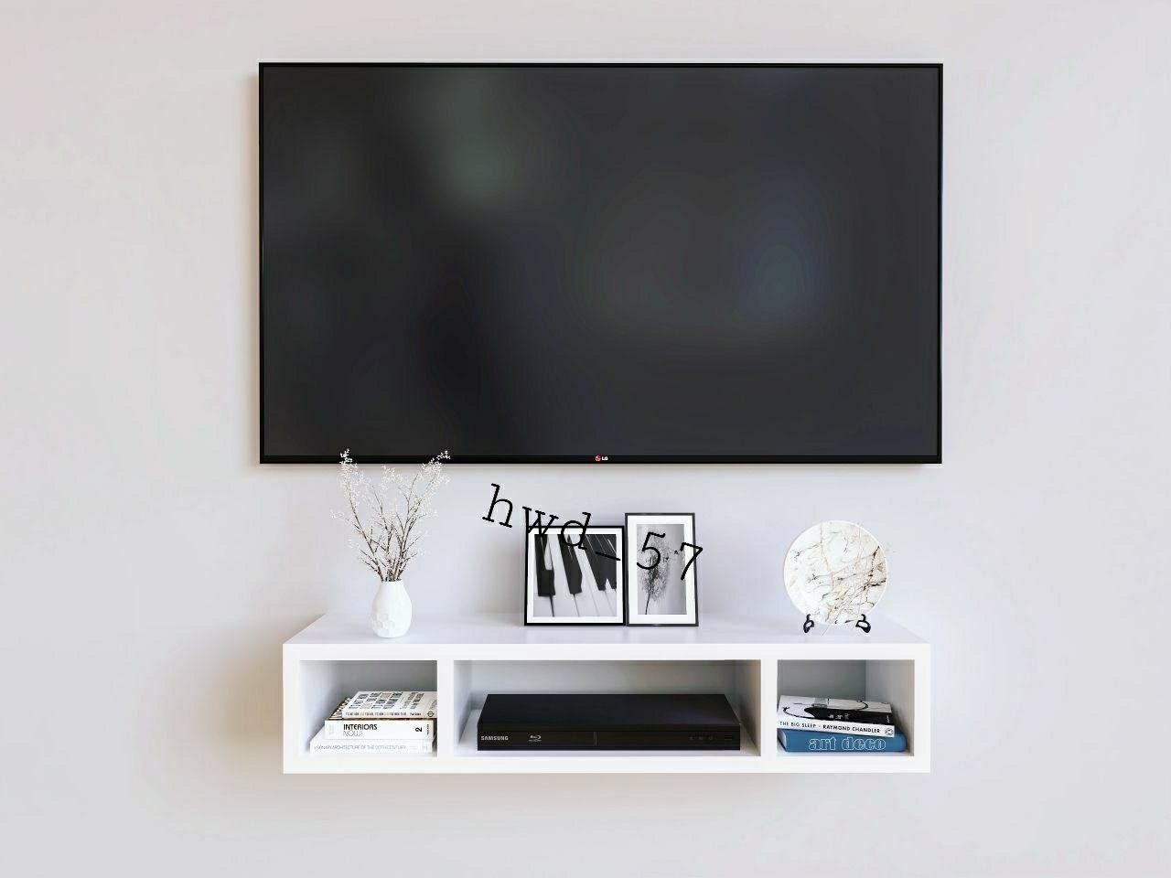 Gunakan Furniture Dinding untuk Televisi