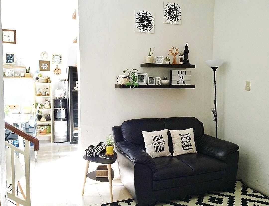 Ruang tamu simple tapi cantik