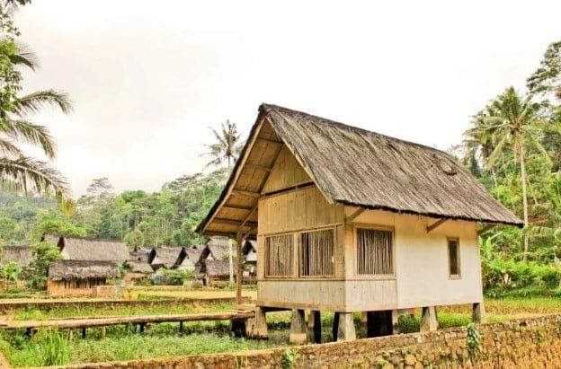 Rumah Adat Tagog Anjing